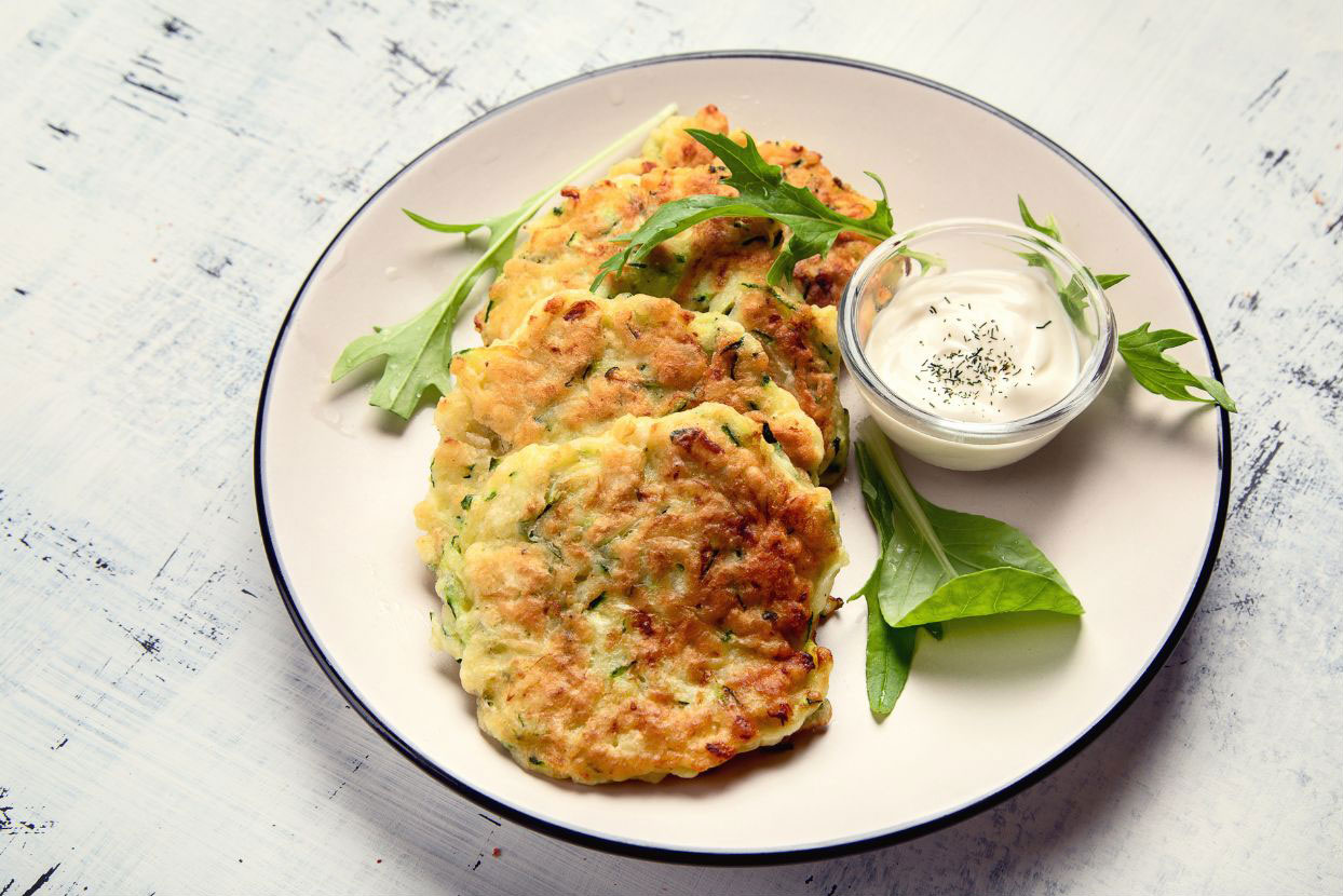 Zucchini or Yellow Squash Fritters / Cakes